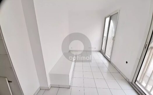 property-image